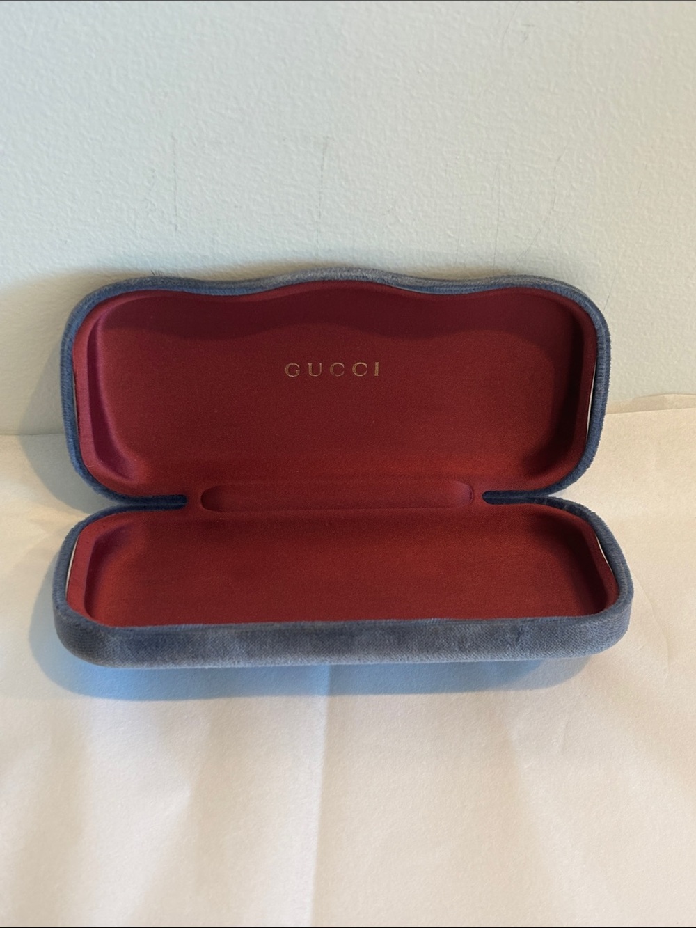 Gucci Blue grey hard shell Velvet Eyeglass Case sunglasses case snap shut